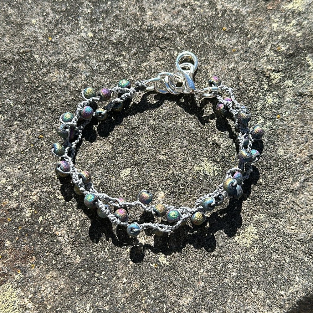 Metallic bead bracelet